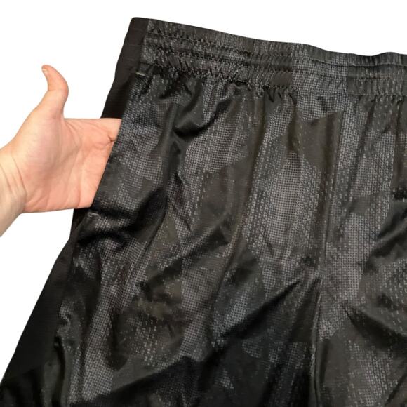 Tek Gear DryTek Black Reflective Print Shorts XL Men’s Running Athletic Gym - Picture 4 of 7